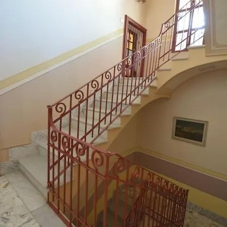 Rosso Appartement