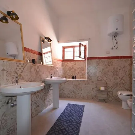Rosso Apartment